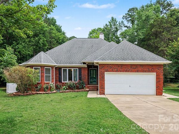 9102 Brightleaf Place, Charlotte, NC 28269
