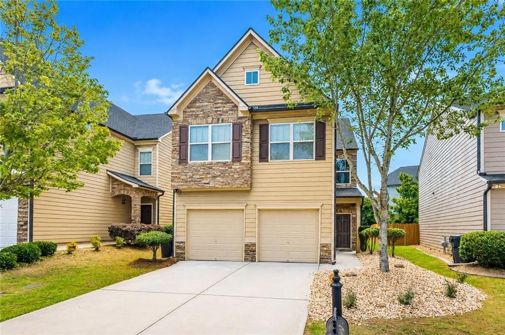 3920 Lake Manor Way, Atlanta, GA 30349 Main Photo