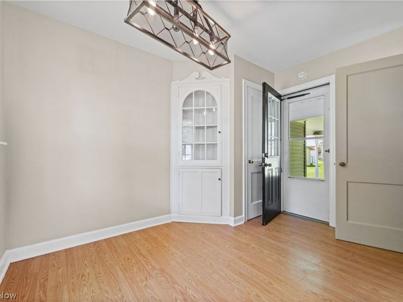 1042 Kingsway Street, Alliance, OH 44601 Photo 12