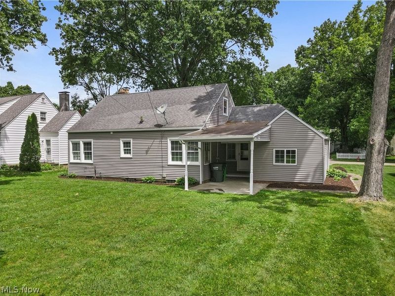 1042 Kingsway Street, Alliance, OH 44601 Photo 2