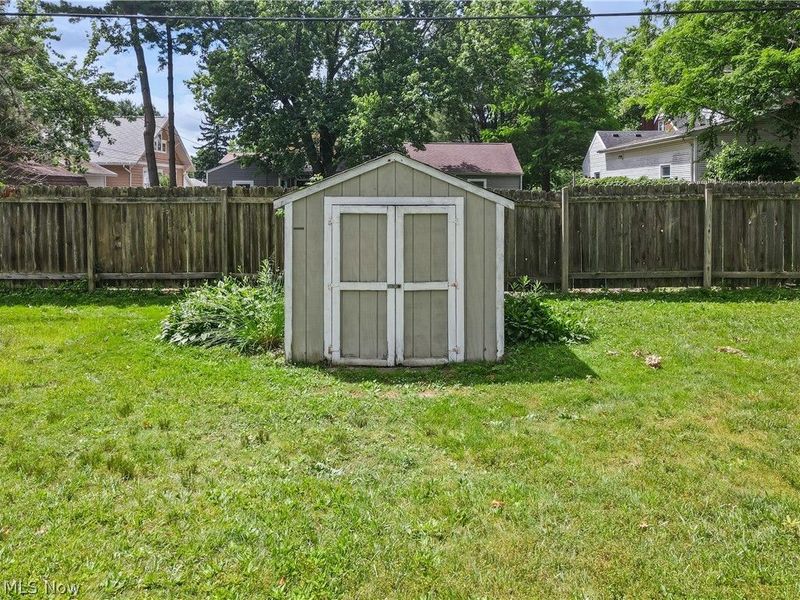 1042 Kingsway Street, Alliance, OH 44601 Photo 27