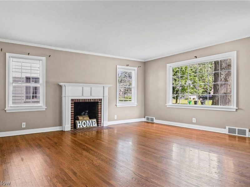 1042 Kingsway Street, Alliance, OH 44601 Photo 4
