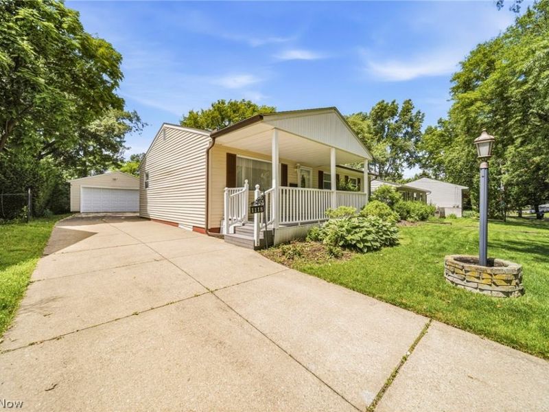 1118 Terrell Drive, Akron, OH 44313 Photo 4