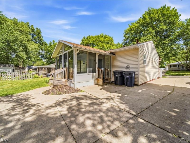 1118 Terrell Drive, Akron, OH 44313 Photo 6
