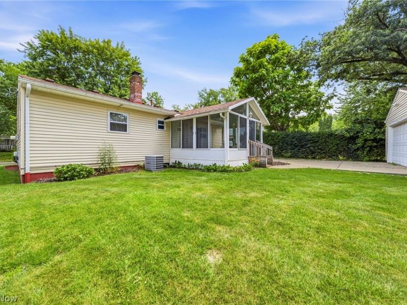 1118 Terrell Drive, Akron, OH 44313 Photo 8