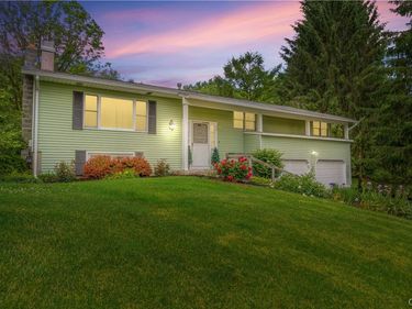 3991 Foothill , Syracuse, NY 13215
