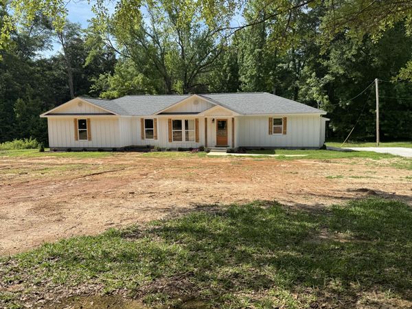239 State Park Road, Tupelo, MS 38804
