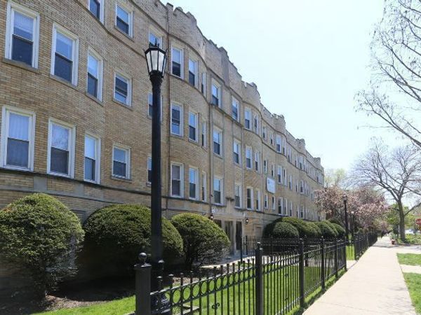 4505 N Malden Street , Unit 2B, Chicago, IL 60640