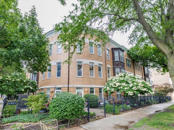 4359 N Campbell Avenue , Chicago, IL 60618