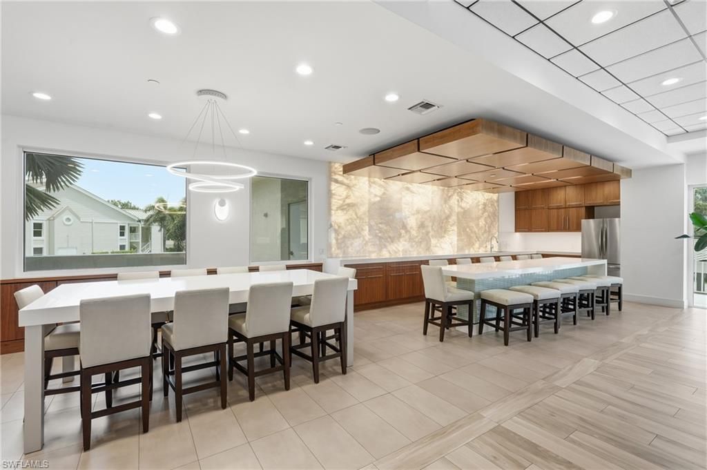 6361 Pelican Bay Blvd, Unit 402, Naples, FL 34108 Photo