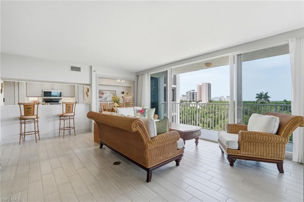 6361 Pelican Bay Blvd, Unit 402, Naples, FL 34108 Photo