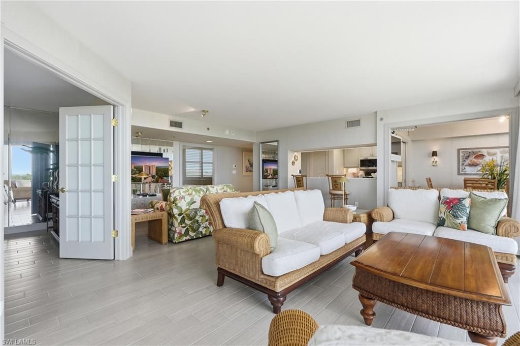 6361 Pelican Bay Blvd, Unit 402, Naples, FL 34108 Photo