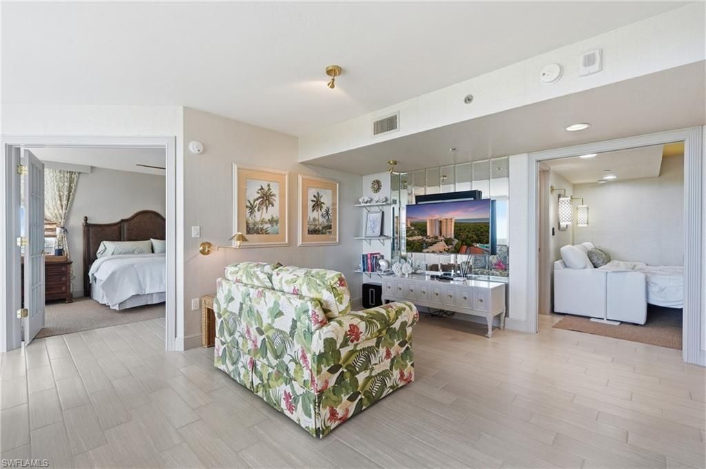 6361 Pelican Bay Blvd, Unit 402, Naples, FL 34108 Photo