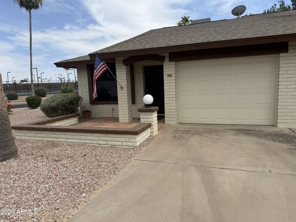 2064 S FARNSWORTH Drive, Unit 76, Mesa, AZ 85209