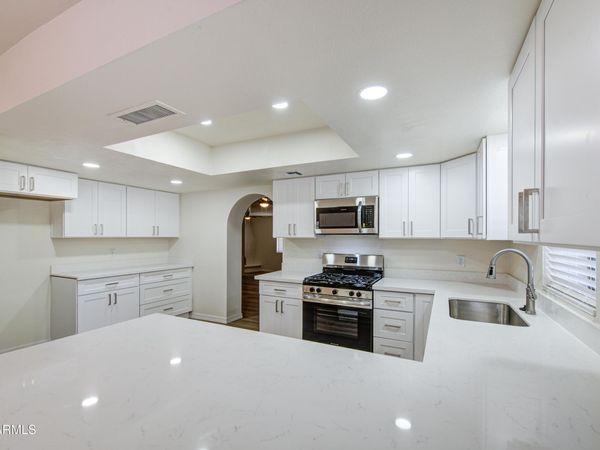 206 W SUNLAND Avenue, Phoenix, AZ 85041