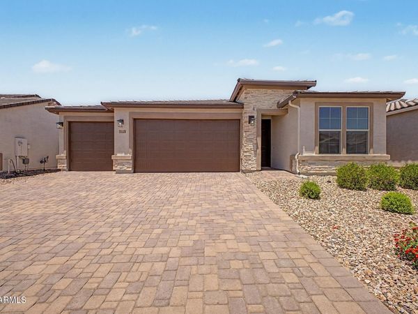 18224 W ELIZABETH Avenue, Goodyear, AZ 85338