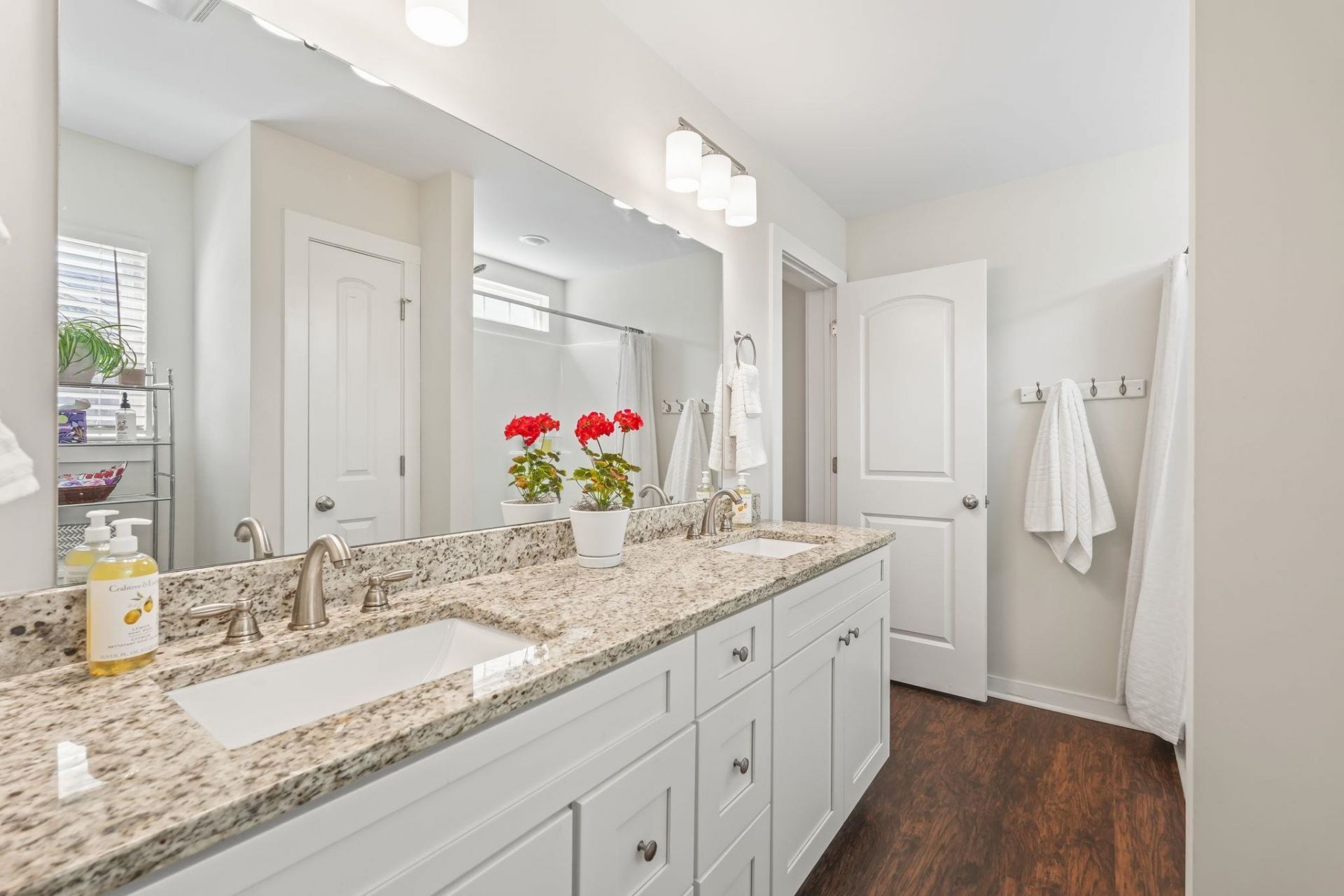 1527 Heirloom Dr. Photo 15