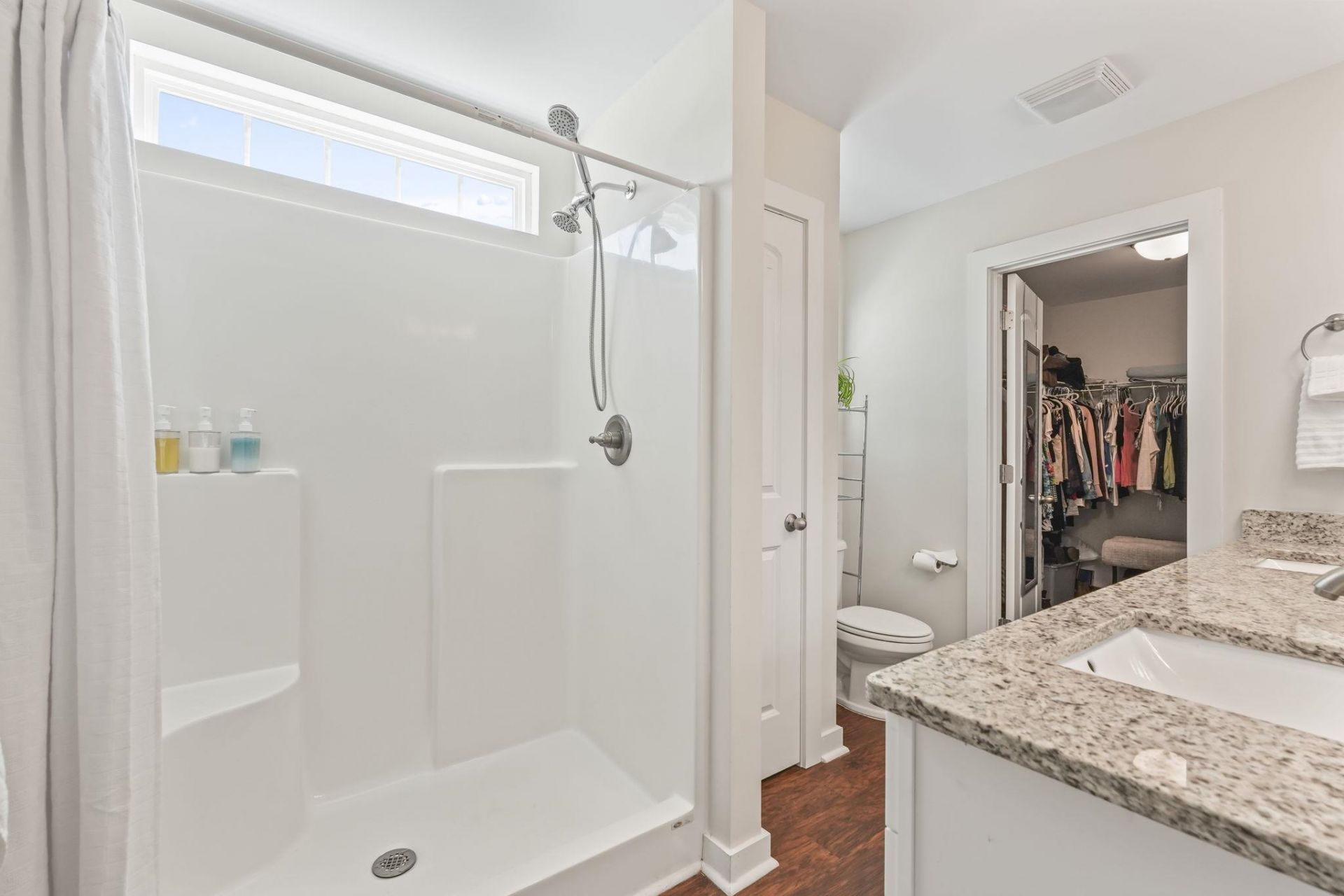 1527 Heirloom Dr. Photo 16