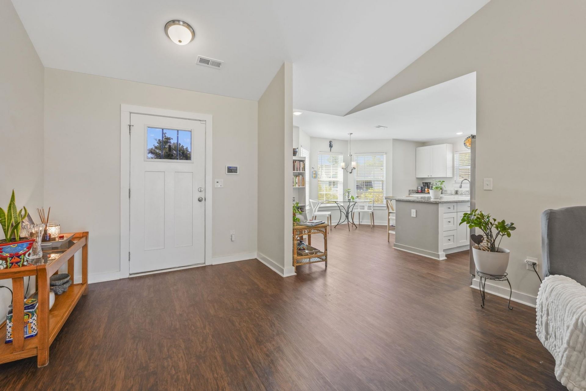 1527 Heirloom Dr. Photo 6