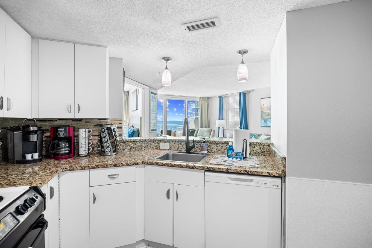 300 N Ocean Blvd.  Photo 16