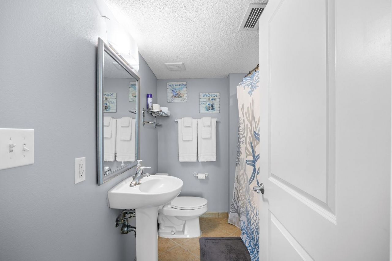 300 N Ocean Blvd.  Photo 22