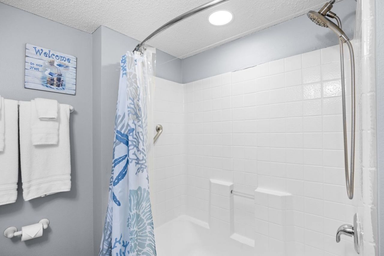300 N Ocean Blvd.  Photo 23