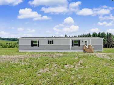 2011 Edmunds Road, Freedom, NY 14065