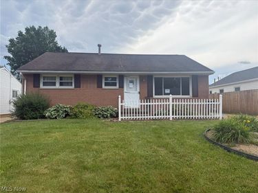 1606 36th Street NE, Canton, OH 44714