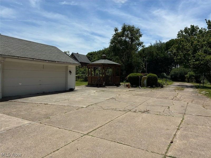 1440 Rockefeller Road, Wickliffe, OH 44092 Photo 3