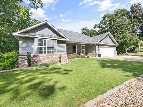 11 Melbourn Drive, Bella Vista, AR 72714