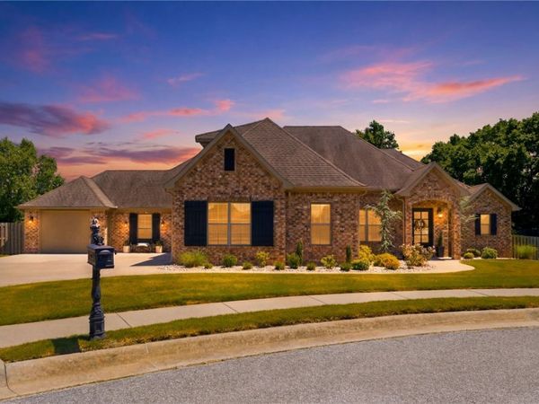 200 Grimsdell Circle , Cave Springs, AR 72718