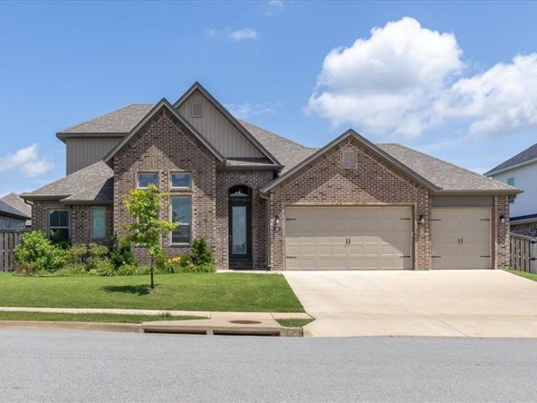 260 Ambry Loop , Centerton, AR 72719