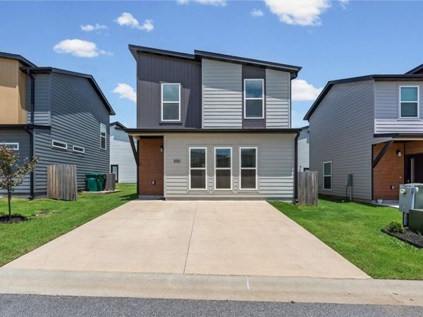 850 Ventnor Avenue , Bentonville, AR 72713