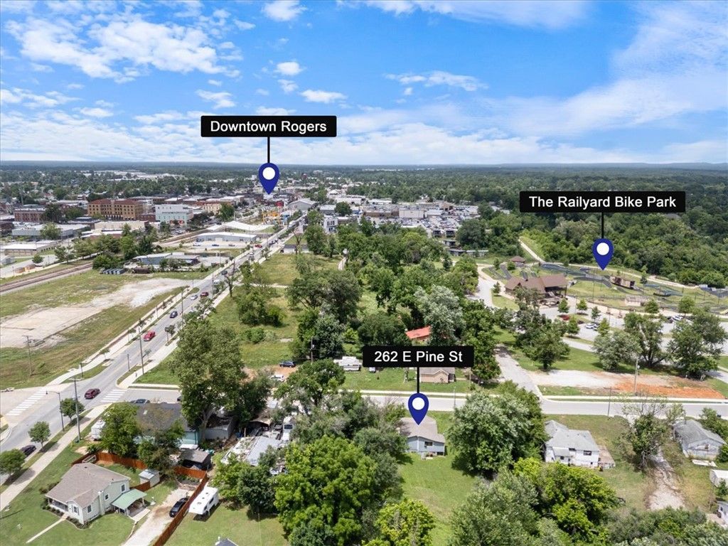 262 E Pine Street  Rogers, AR 72756