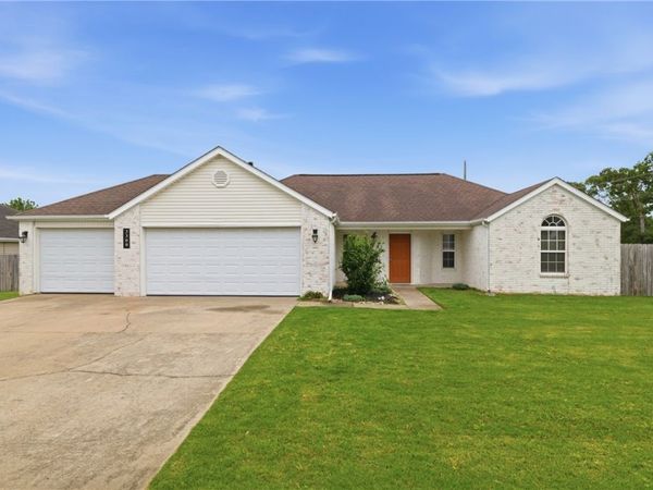 3300 SW Elm Manor Avenue, Bentonville, AR 72712