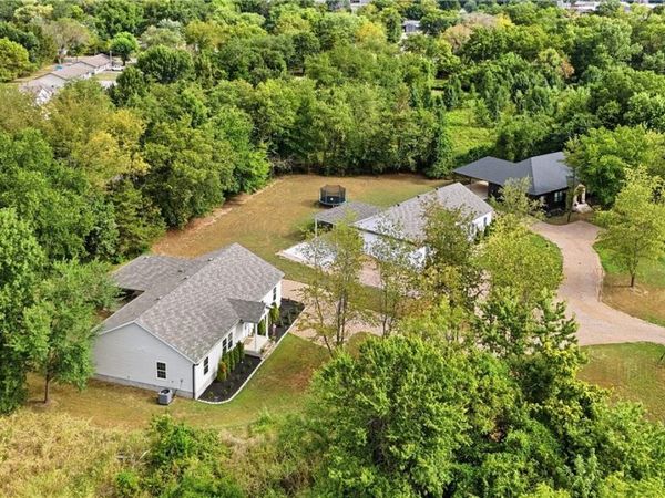 260 SW Fort Smith Street, Gravette, AR 72736