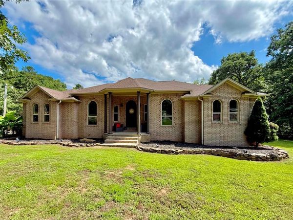233 Seminole Trail , Russellville, AR 72802