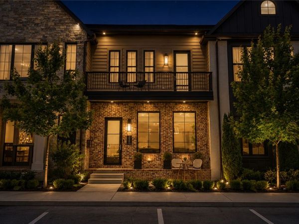 220 SE B Street , Bentonville, AR 72712