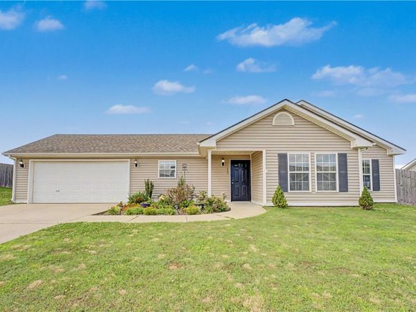 1460 Battery Drive , Prairie Grove, AR 72753