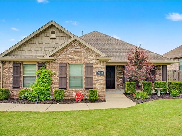 3491 W Weir Road, Fayetteville, AR 72704