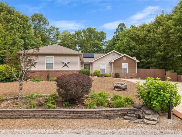 50 Kent Drive , Bella Vista, AR 72714