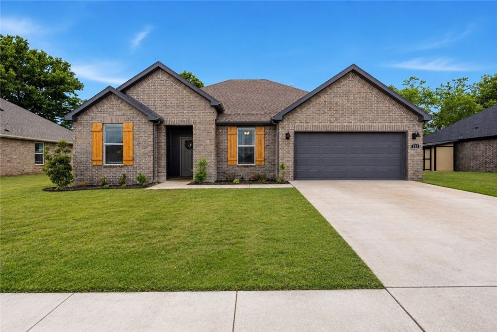 252 Yona Lane, Farmington, AR 72730 Main Photo