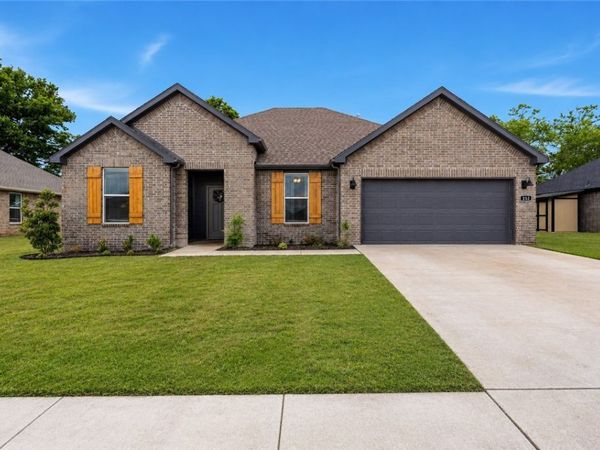 252 Yona Lane, Farmington, AR 72730