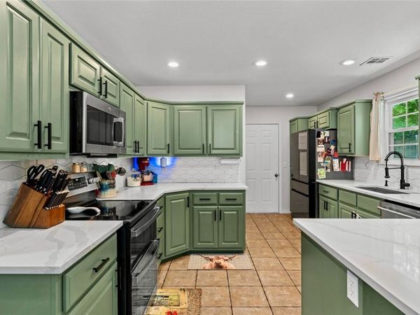 25 Overton Drive, Bella Vista, AR 72714