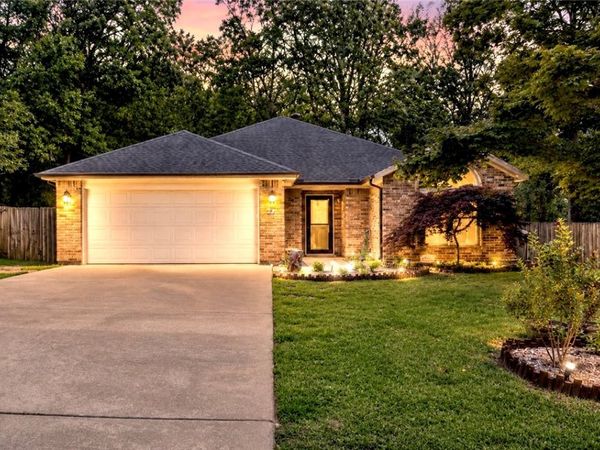 25 Overton Drive, Bella Vista, AR 72714