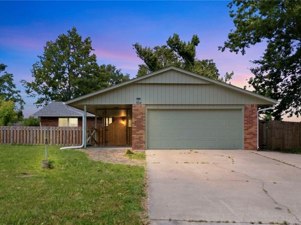 504 S 11th Place , Rogers, AR 72756