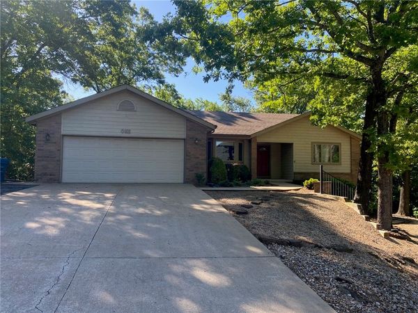 1 Chudleigh Lane , Bella Vista, AR 72714