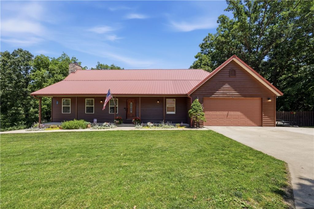 716 E Hilltop Drive, Rogers, AR 72756 Main Photo