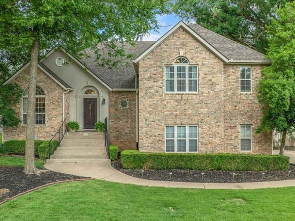 200 NW O Street, Bentonville, AR 72712