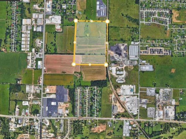 N Thompson , Springdale, AR 72764